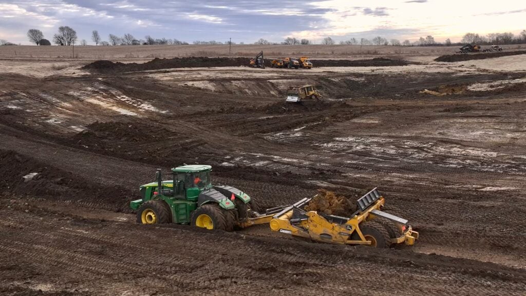 Pond and Lake Specialized Professional Machinery with GPS and modern technology. Bulletproof Pond and Lake - Bulletproof Pond and Lake Pond and Lake Specialized Professional Machinery with GPS and modern technology. Bulletproof Pond and Lake